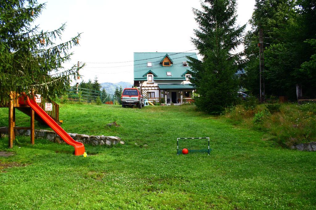 Vila Sucu Hotel Poiana Mărului Buitenkant foto
