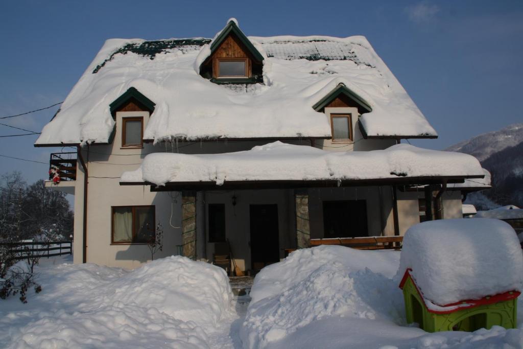 Vila Sucu Hotel Poiana Mărului Buitenkant foto